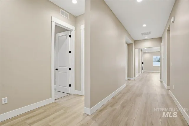 $839,990 | 857 North Falling Water Way, Eagle, ID 83616