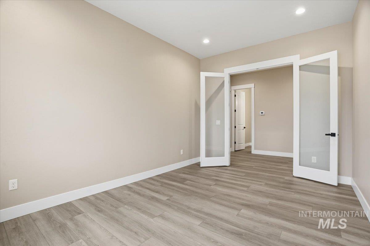 857 North Falling Water Way Eagle, ID 83616 - Photo 22 of 42