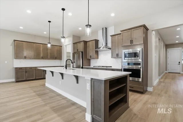 $839,990 | 857 North Falling Water Way, Eagle, ID 83616