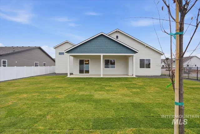 $839,990 | 857 North Falling Water Way, Eagle, ID 83616