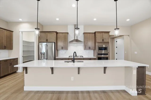 $839,990 | 857 North Falling Water Way, Eagle, ID 83616