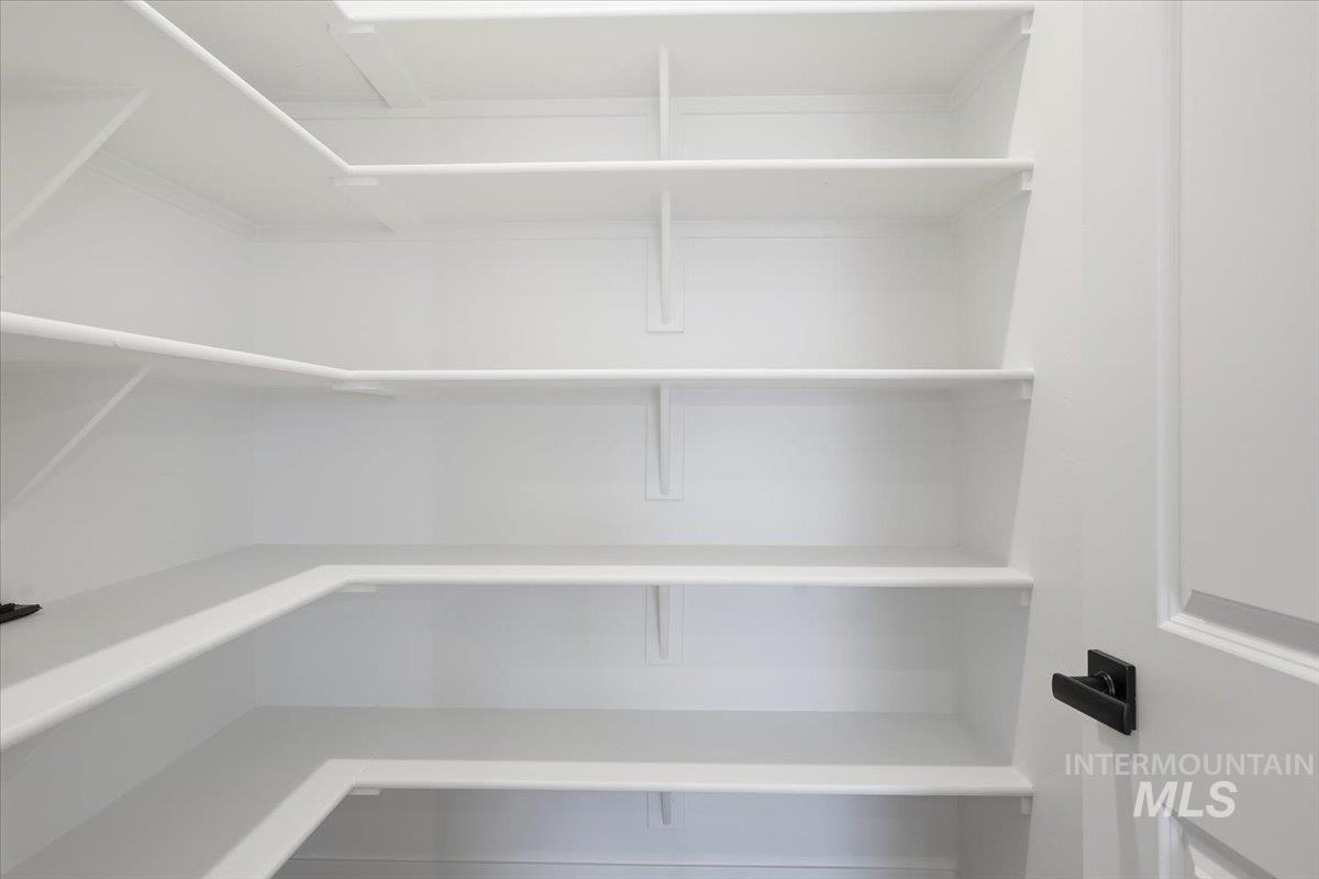 857 North Falling Water Way Eagle, ID 83616 - Photo 7 of 42