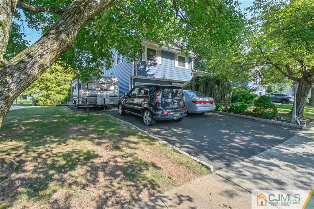 13 Moryan Road Edison, NJ 08817 - Photo 1 of 27