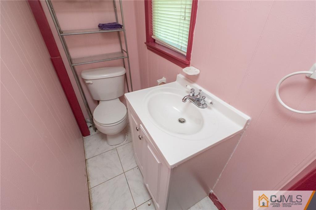 13 Moryan Road Edison, NJ 08817 - Photo 20 of 27
