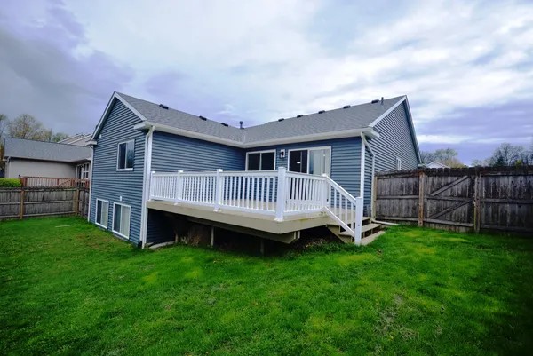 $324,900 | 1206 Comstock Drive, Marshall, MI 49068