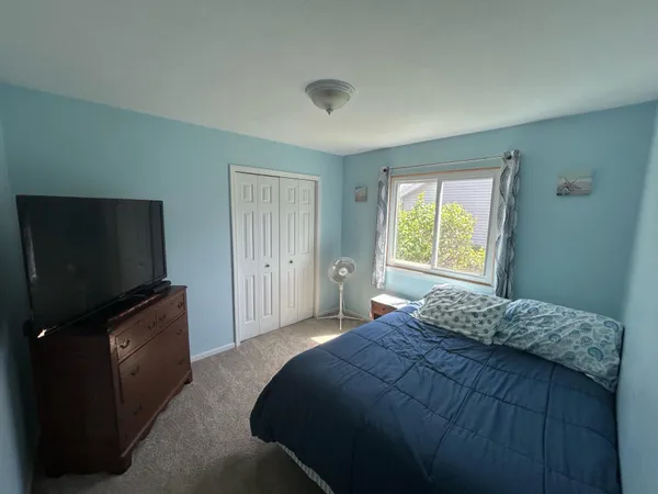 $324,900 | 1206 Comstock Drive, Marshall, MI 49068