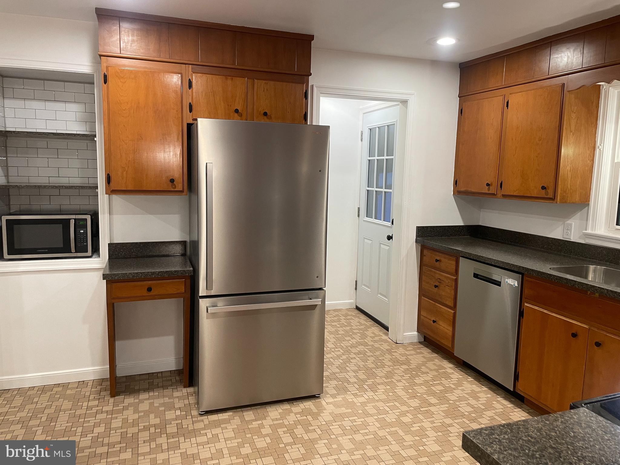 44 Chestnut Street Adamstown, PA 19501 - Photo 2 of 7