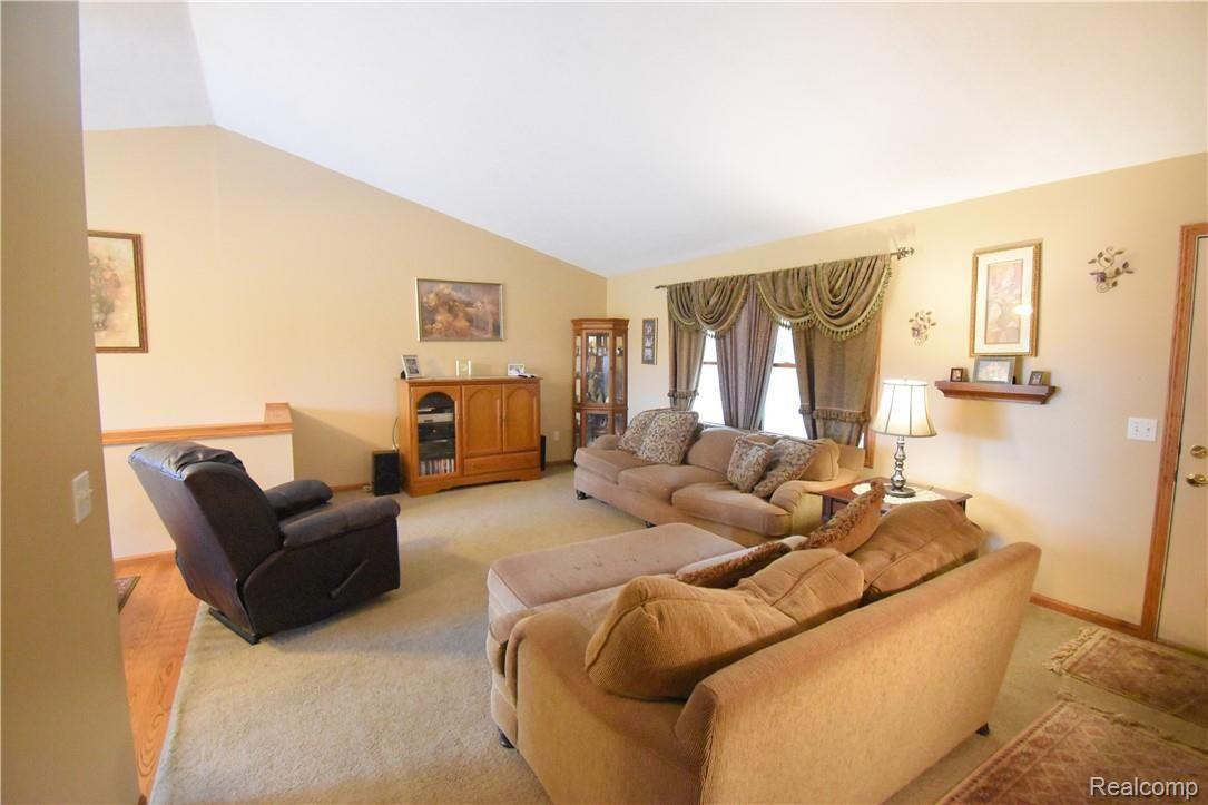 10643 Colby Lake Road Perry, MI 48872 - Photo 3 of 29 3.JPG