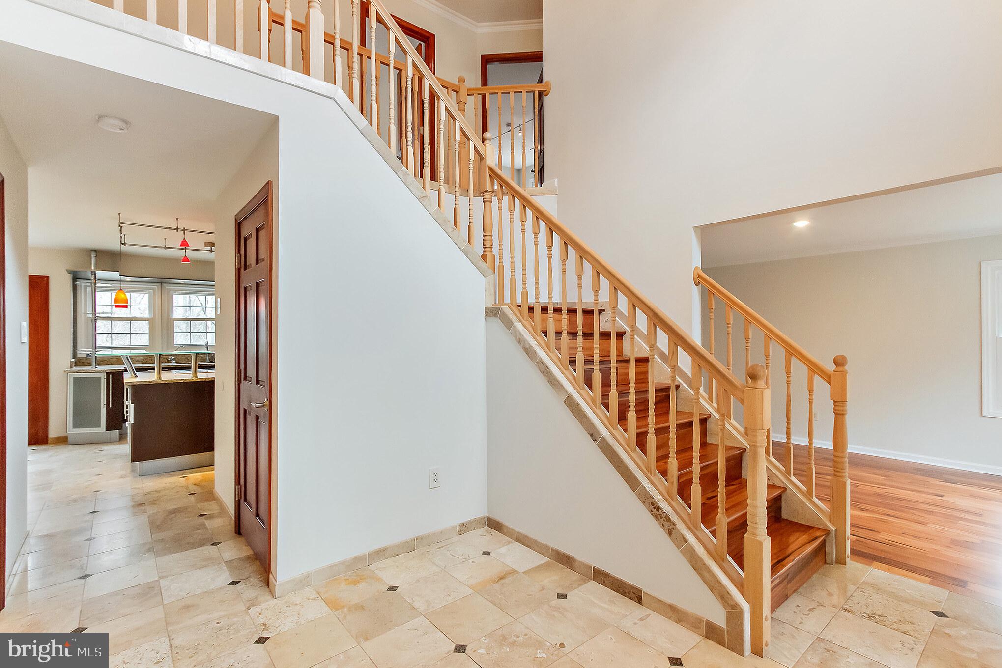 11536 Paramus Drive North Potomac, MD 20878 - Photo 2 of 31