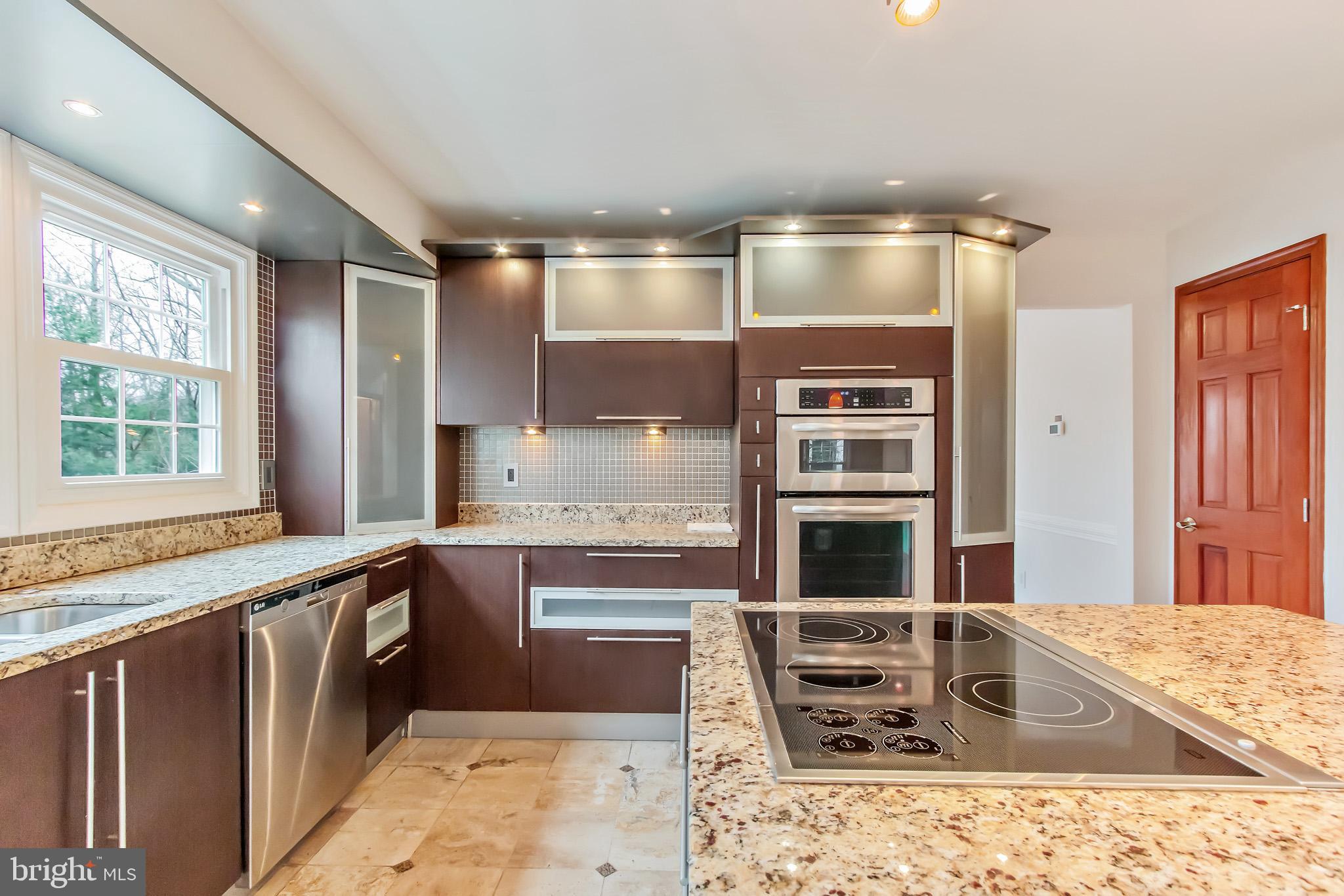 11536 Paramus Drive North Potomac, MD 20878 - Photo 7 of 31