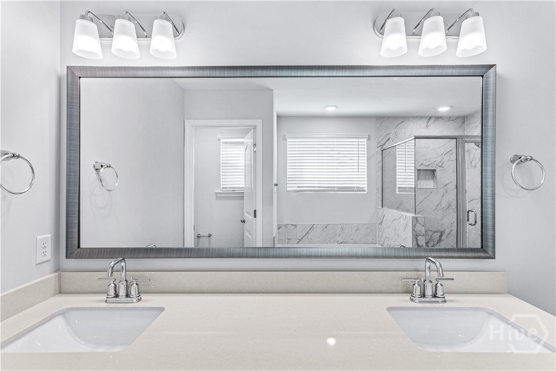 153 Como Drive Pooler, GA 31322 - Photo 19 of 30 Quartz Top Double Vanity