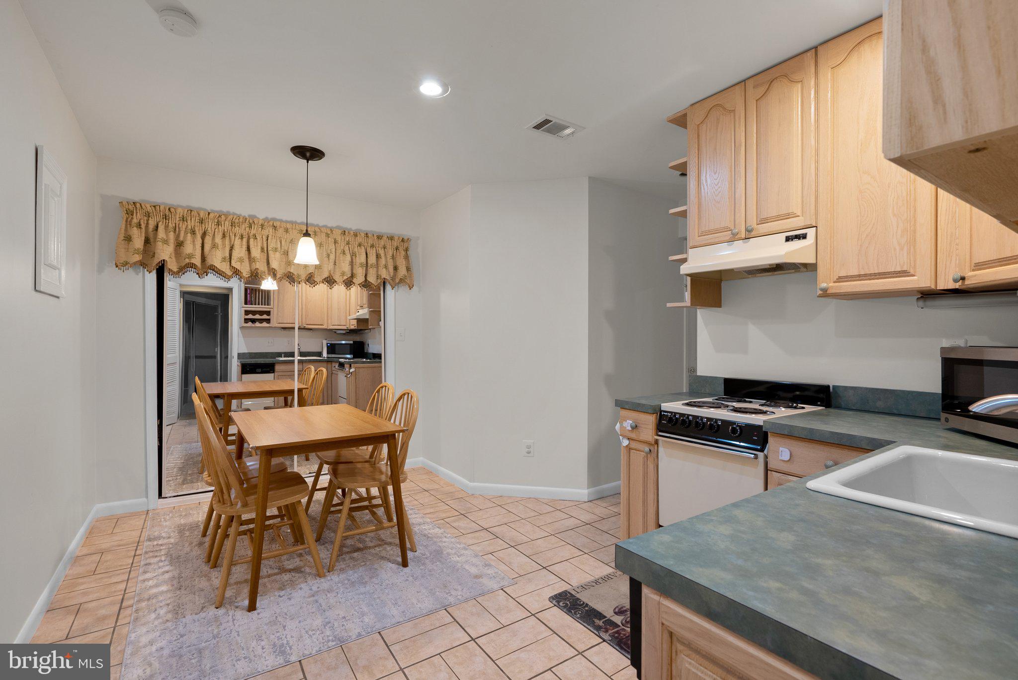 19009 Old Baltimore Road Brookeville, MD 20833 - Photo 51 of 96 Full lower level kitchen
