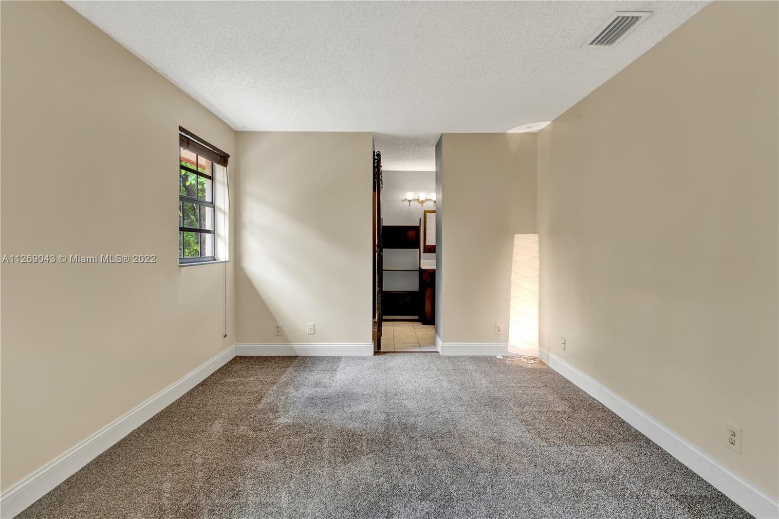 3439 Foxcroft Road Miramar, FL 33025 - Photo 17 of 29 Gallery Image 17