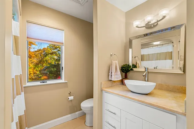 $939,000 | 50 Page Lane, Hampstead, NH 03841