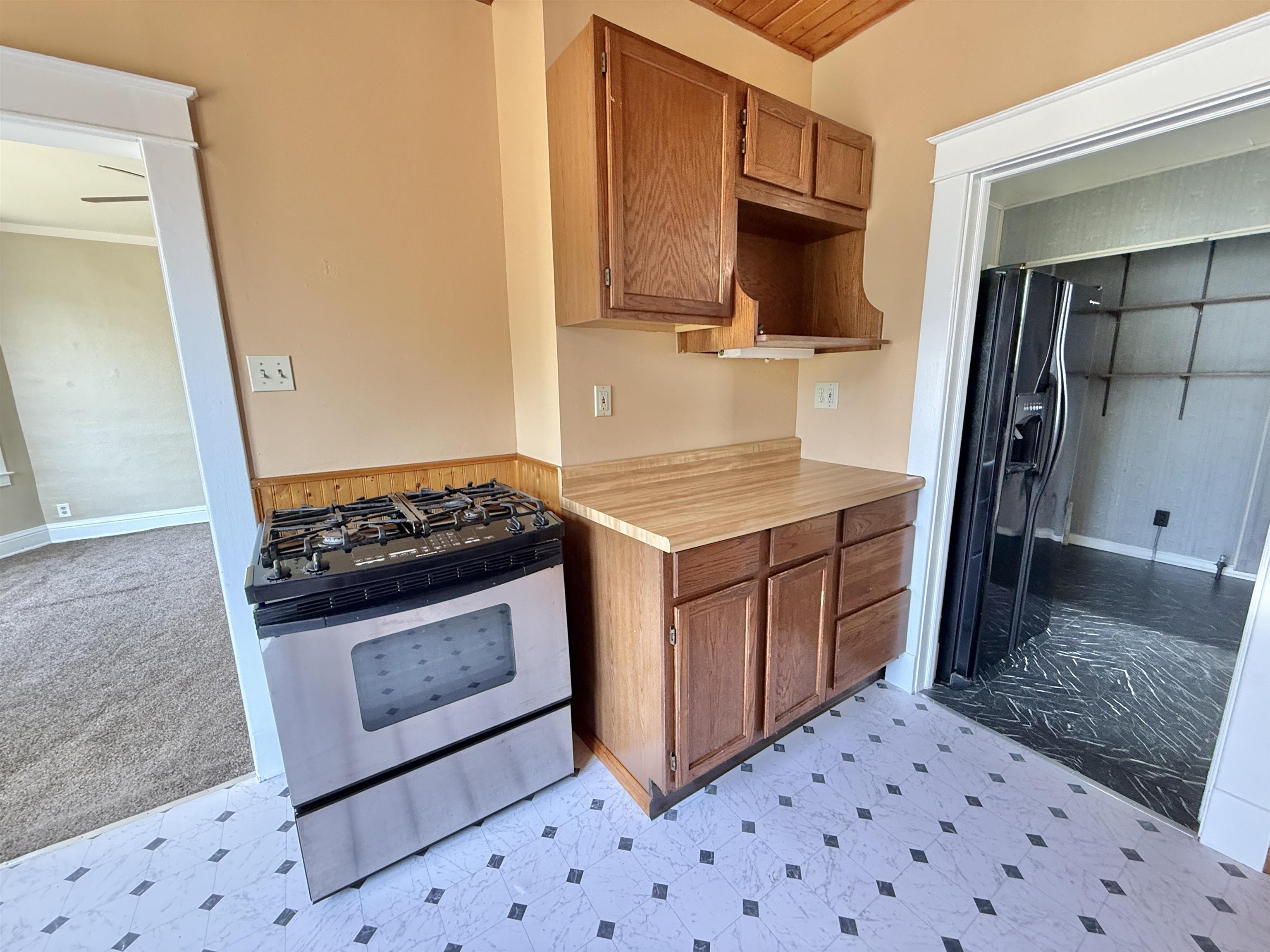 1013 South Jackson Street Bay City, MI 48708 - Photo 12 of 37