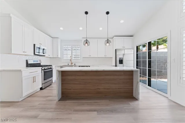 $2,835 | 5537 Sentinel Bridge Street, Las Vegas, NV 89130