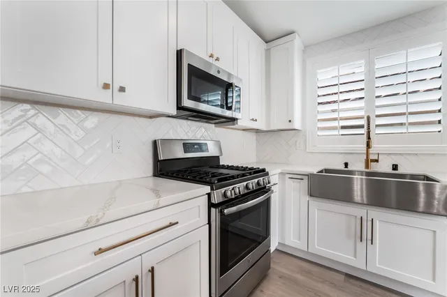 $2,835 | 5537 Sentinel Bridge Street, Las Vegas, NV 89130
