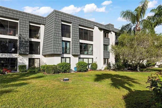 $317,000 | 1530 Oyster Catcher Point, Unit 1530C, Naples, FL 34105