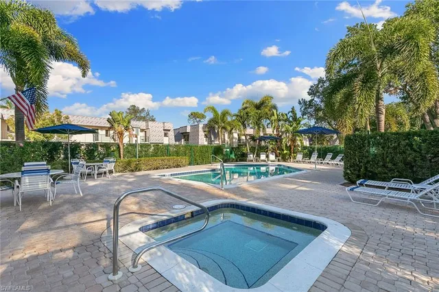 $317,000 | 1530 Oyster Catcher Point, Unit 1530C, Naples, FL 34105