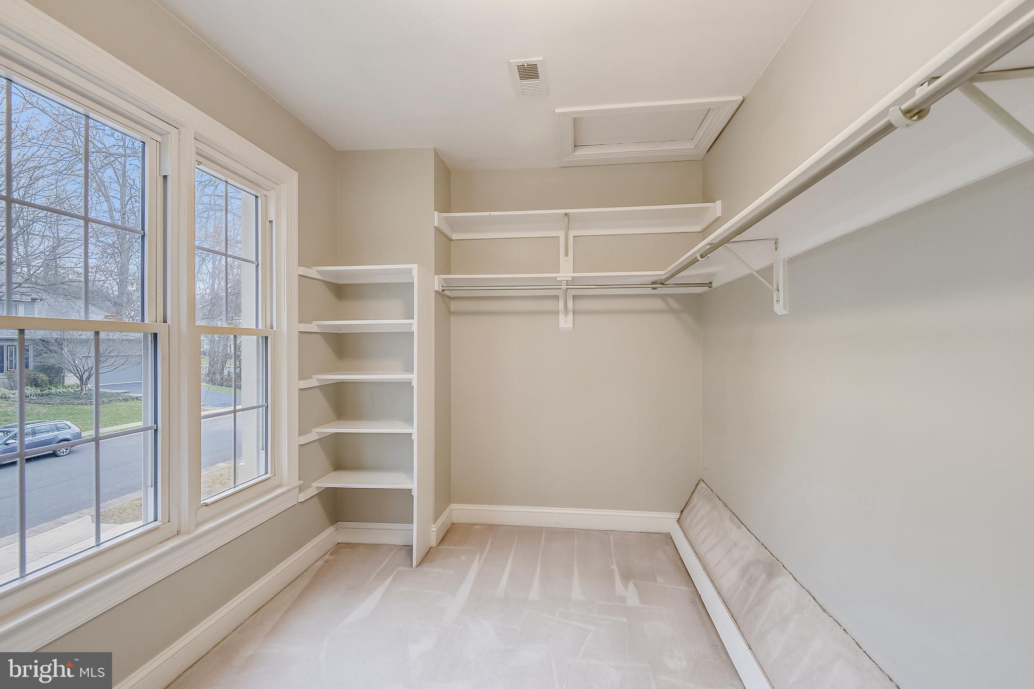 11330 Woodbrook Lane Reston, VA 20194 - Photo 24 of 70 Main bedroom walk in closet