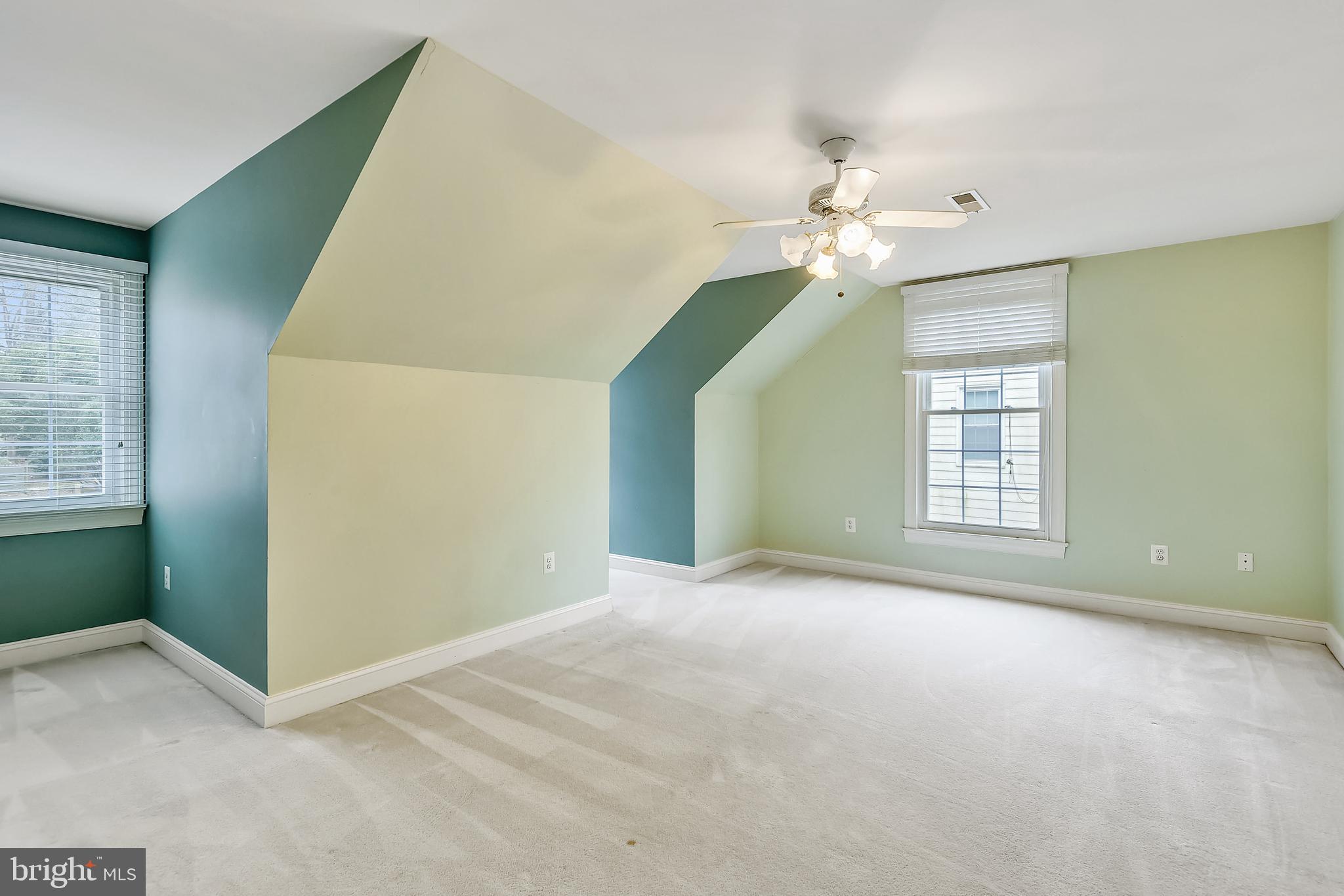11330 Woodbrook Lane Reston, VA 20194 - Photo 28 of 70 BR 2 - opposite end of the hall from the main BR