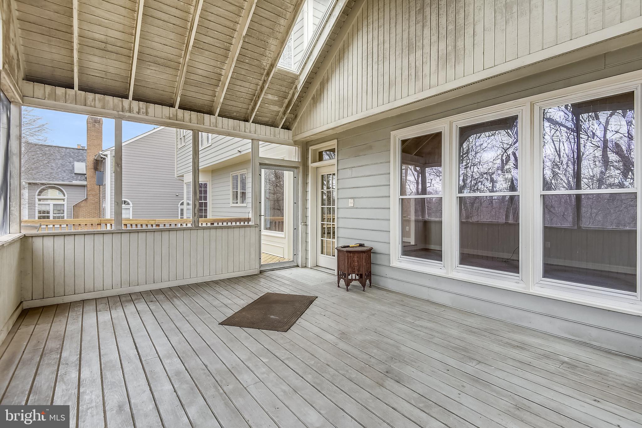 11330 Woodbrook Lane Reston, VA 20194 - Photo 47 of 70 Screened porch off the family room