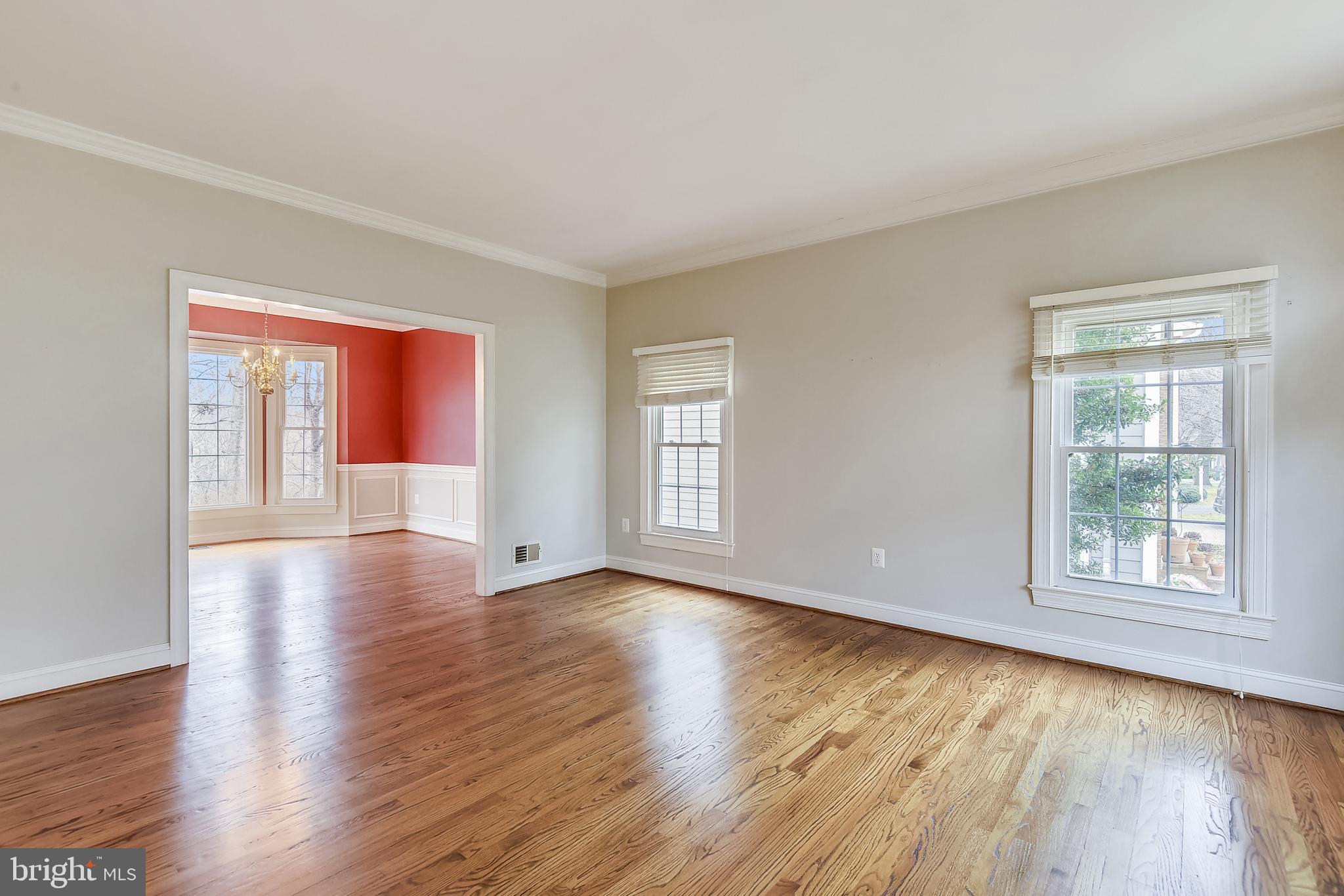 11330 Woodbrook Lane Reston, VA 20194 - Photo 7 of 70 View into the dining room from the living room