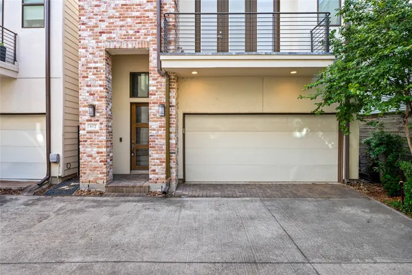 $3,825 | 802 West Drew Street, Houston, TX 77006