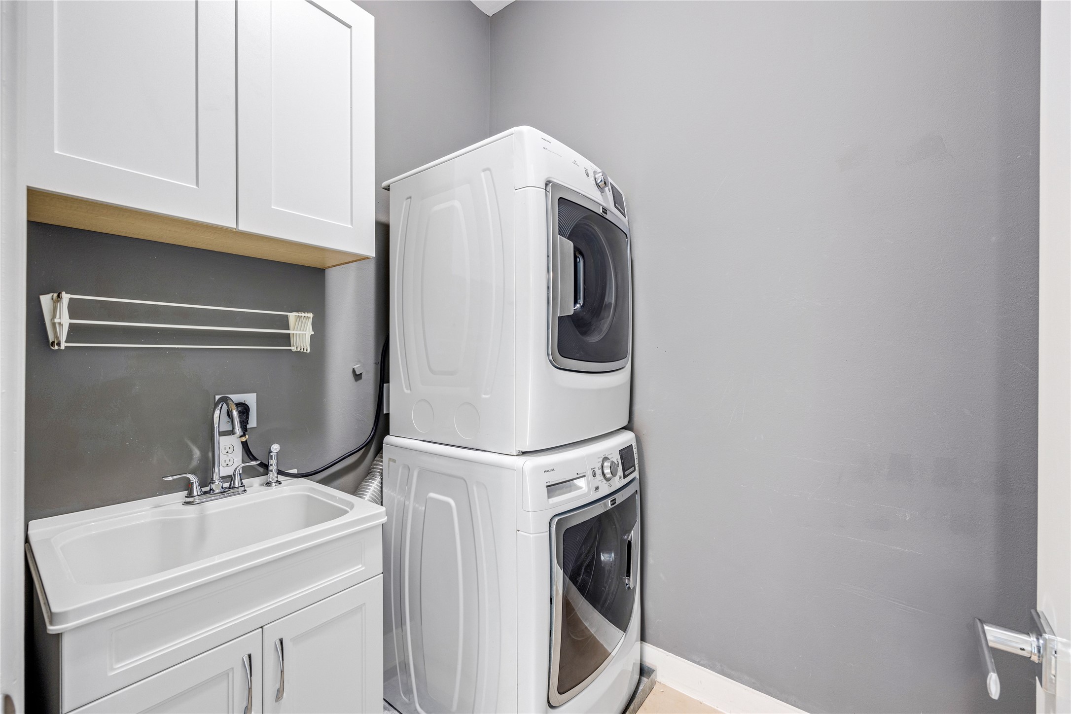 802 West Drew Street Houston, TX 77006 - Photo 20 of 29