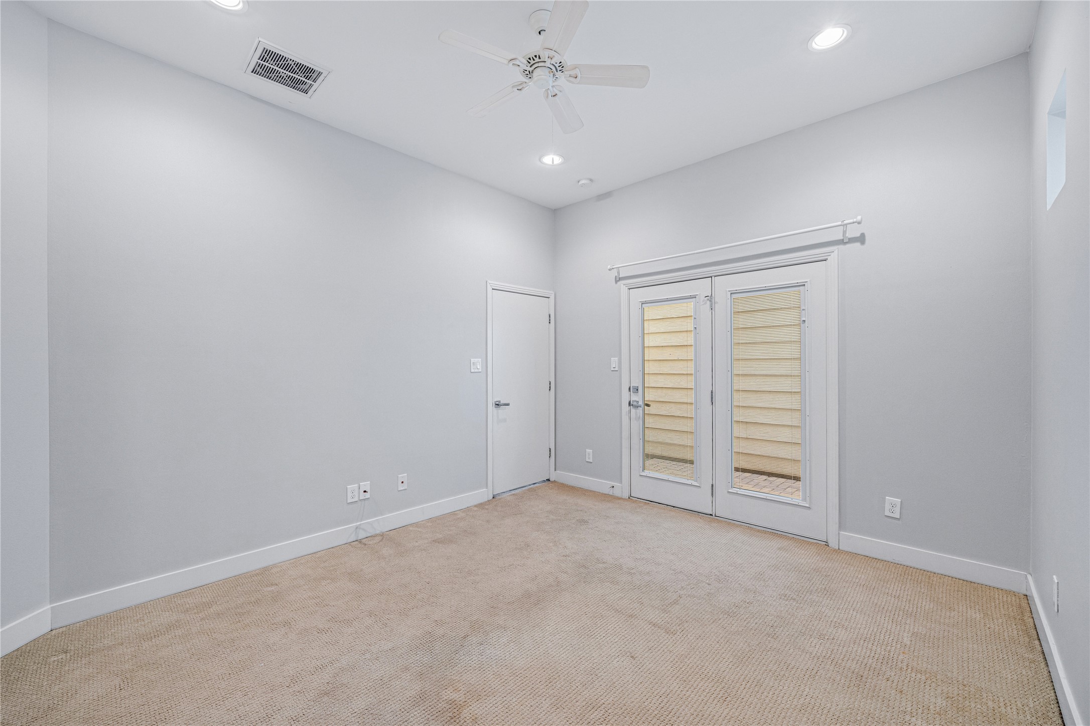 802 West Drew Street Houston, TX 77006 - Photo 5 of 29