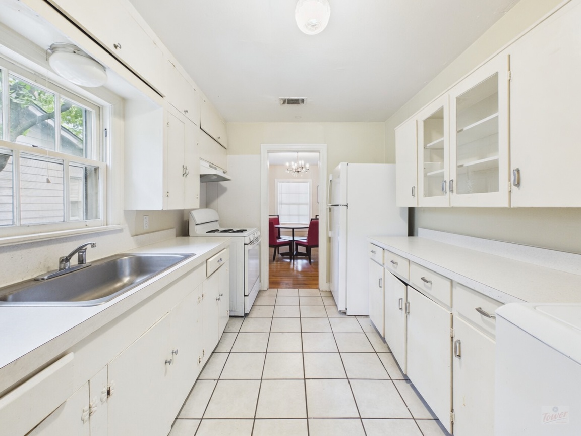 5204 Duval Street Austin, TX 78751 - Photo 16 of 22