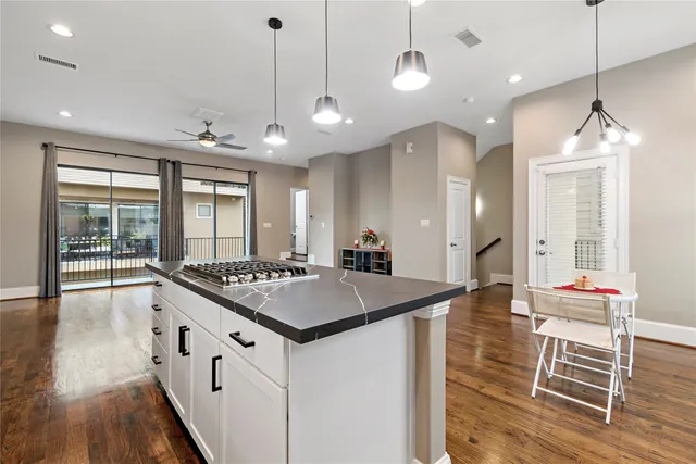 $2,800 | 808 Paige Street, Houston, TX 77003