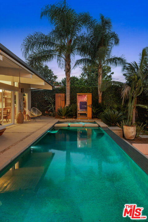 2102 Ridgemont Drive Los Angeles, CA 90046 - Photo 26 of 32