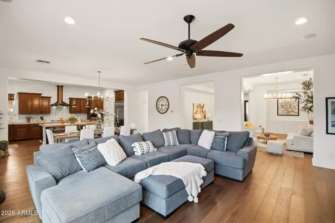 $1,000,000 | 3713 East Ellis Street, Mesa, AZ 85205