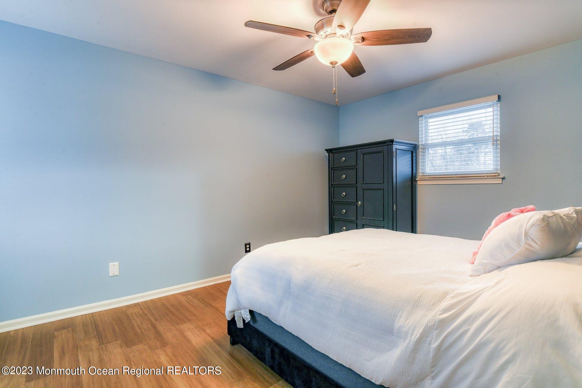 98 Starlight Road Howell, NJ 07731 - Photo 20 of 31 022-433596-DSC_6457_25_12117168