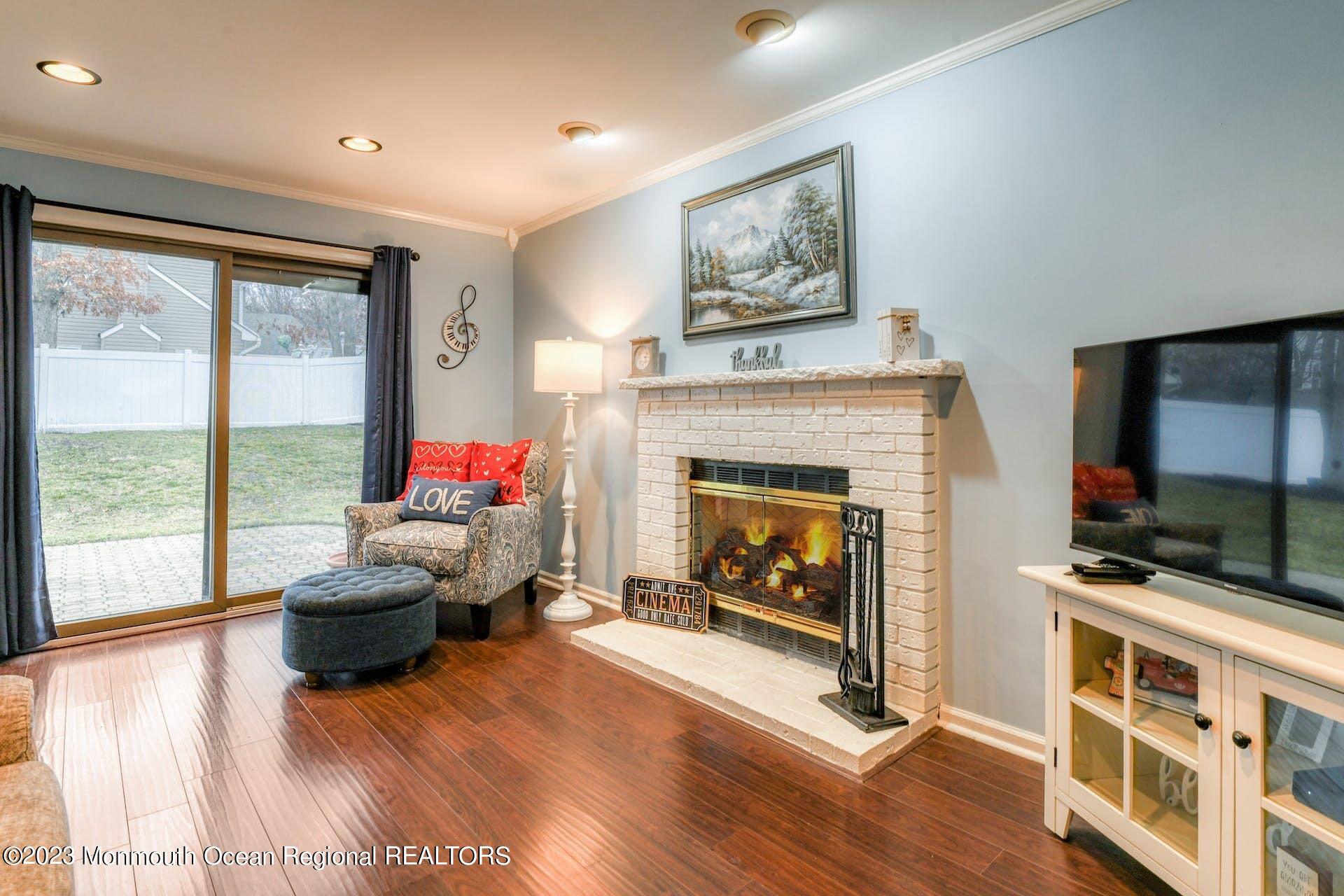 98 Starlight Road Howell, NJ 07731 - Photo 10 of 31 011-433596-DSC_6387_11_12117156