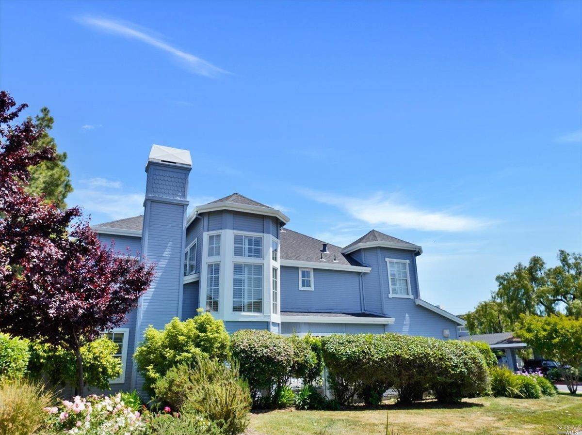 65 Mariners Circle San Rafael, CA 94903 - Photo 1 of 1 a front view of a house with a yard