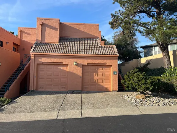 $275,000 | 104 Nantucket Lane, Vallejo, CA 94590