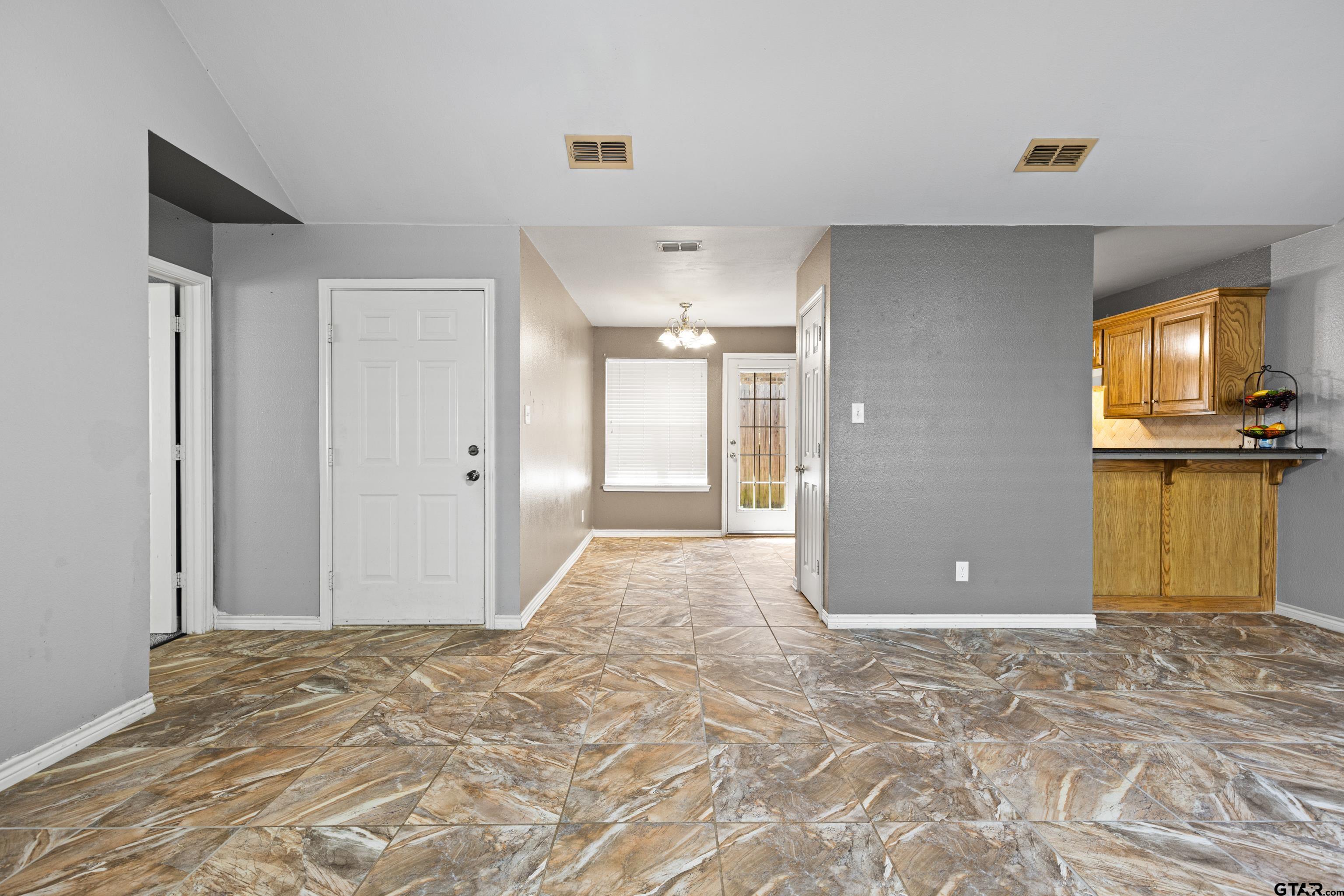 3631 Andrea Street Longview, TX 75604 - Photo 10 of 44