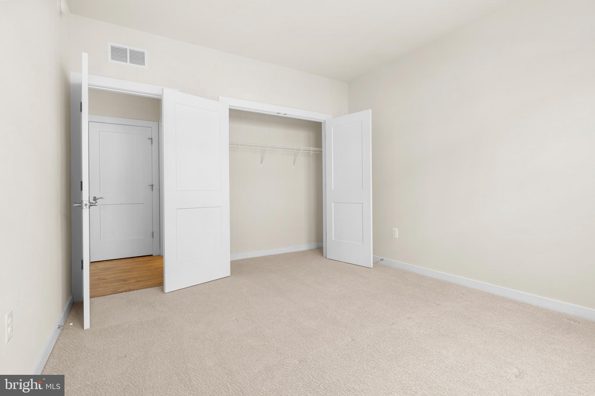 44487 Wolfhound Square Ashburn, VA 20147 - Photo 25 of 39