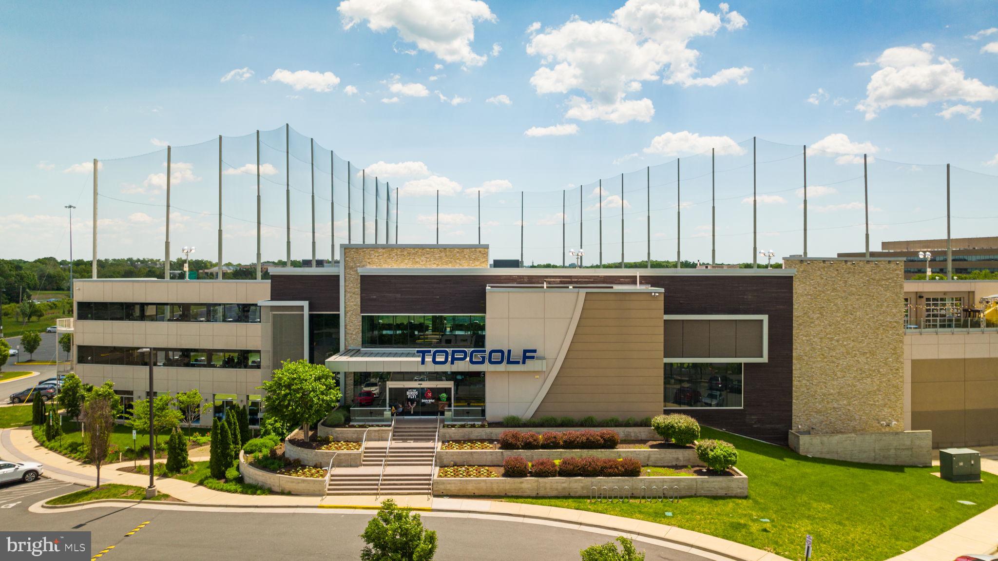 44487 Wolfhound Square Ashburn, VA 20147 - Photo 35 of 39 a view of a city with tall buildings