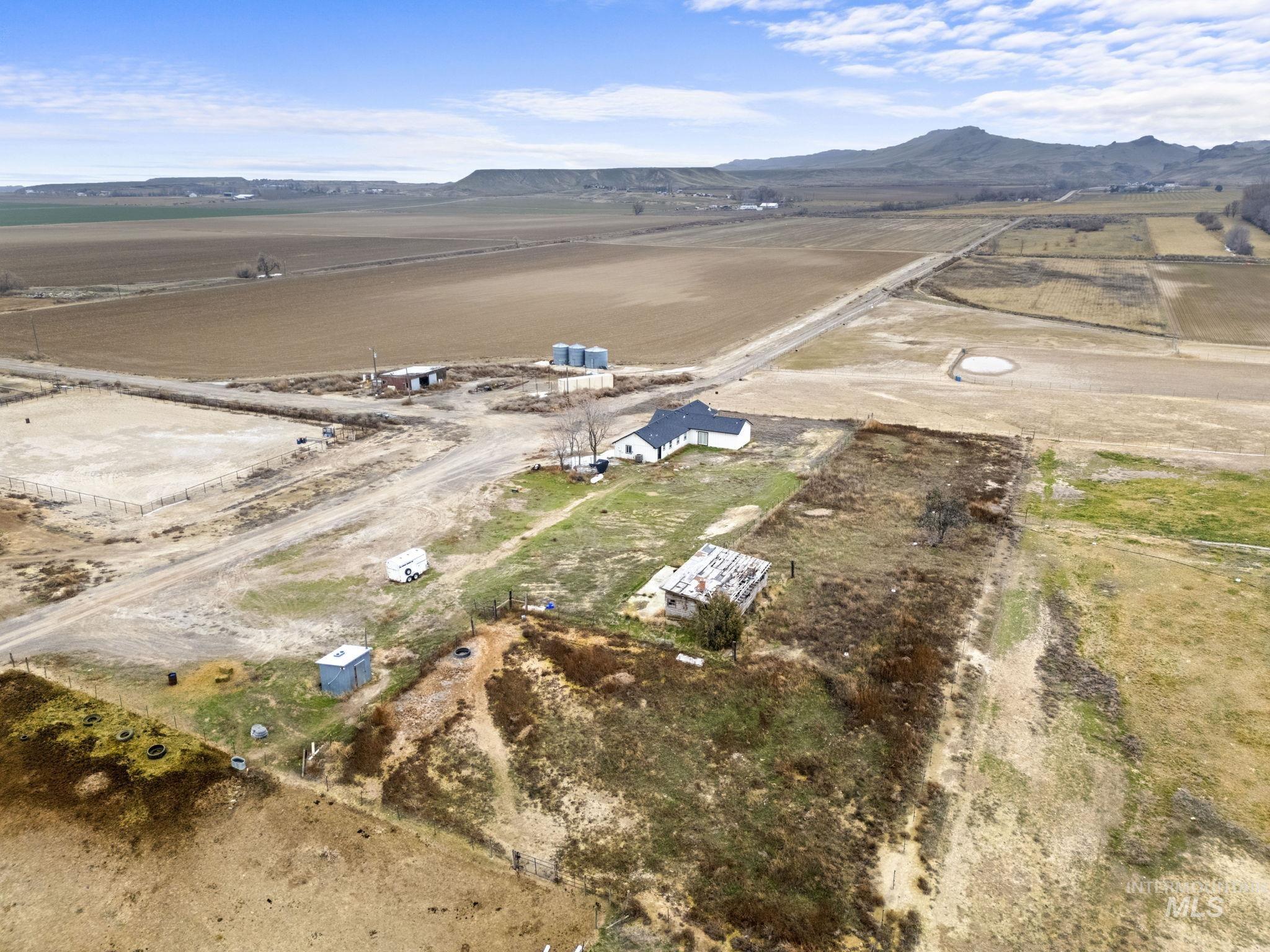 1651 Graveyard Point Road Homedale, ID 83628 - Photo 4 of 47