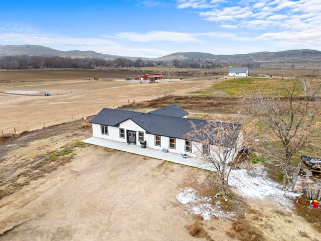 $789,000 | 1651 Graveyard Point Road, Homedale, ID 83628