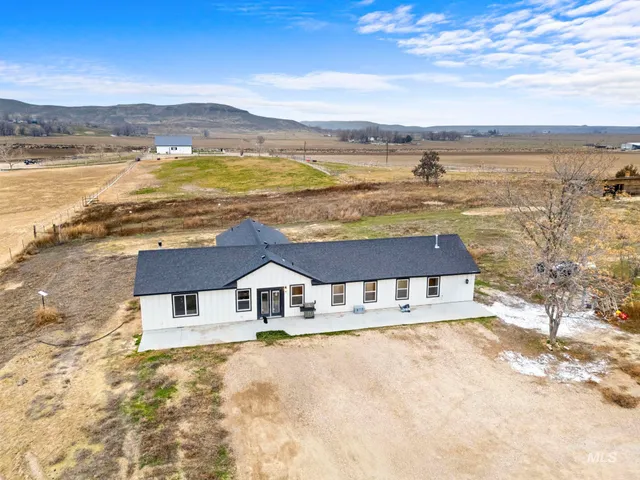 $789,000 | 1651 Graveyard Point Road, Homedale, ID 83628