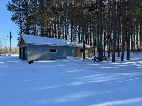 $245,000 | 6175 Peninsula Road, Makinen, MN 55763