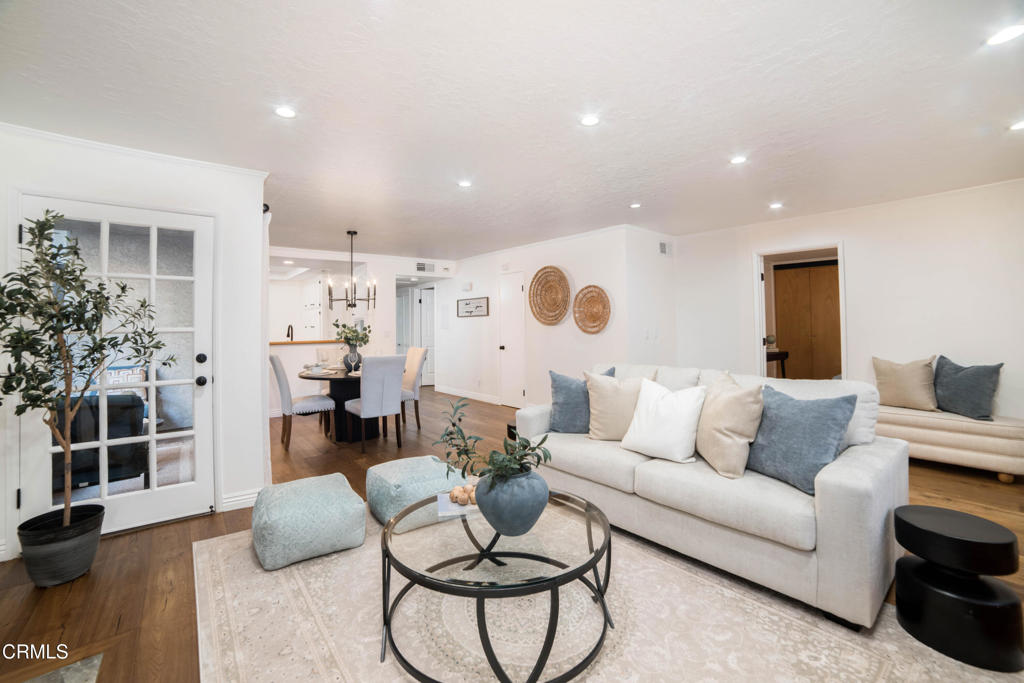 130 Monterey Road, Unit 205 South Pasadena, CA 91030 - Photo 3 of 35 Pasadena_11