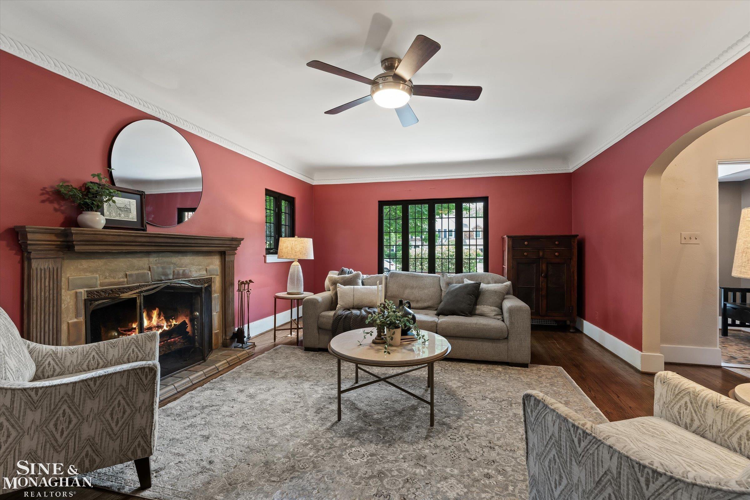 542 Lakepointe Street Grosse Pointe Park, MI 48230 - Photo 6 of 48