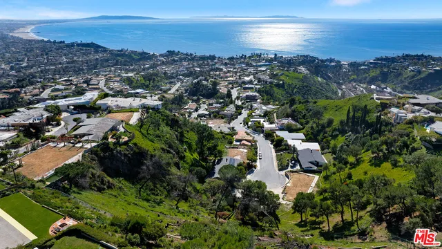 $11,700 | 1054 Enchanted Way, Pacific Palisades, CA 90272