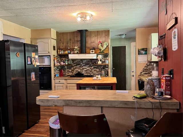 $214,500 | 2183 Farm To Market 3283 Hallettsville Tx 77964, Hallettsville, TX 77964