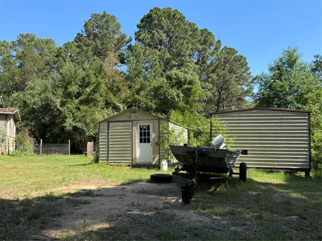 $214,500 | 2183 Farm To Market 3283 Hallettsville Tx 77964, Hallettsville, TX 77964